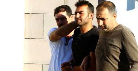 Boşandığı Eşi ve 4 Yakınını, 'Oğlunu Alamadığı' İçin Katletmiş