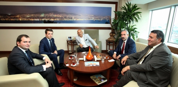 ABHAZYA CUMHURİYETİ TÜRKÜYE TEMSİCİLİĞİN DEN BAŞKAN ÖZ E ZİYARET