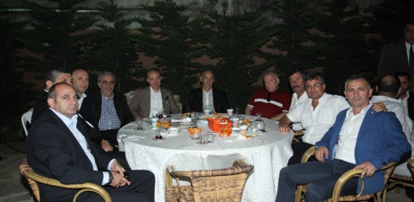 Başkan Altınok Öz, Balkanlılarla iftarda bir araya geldi