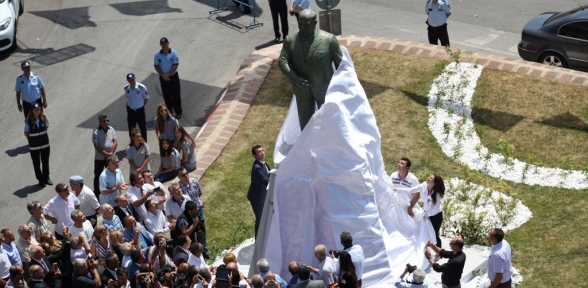 DENKTAŞ İÇİN KARTAL’DA ANIT