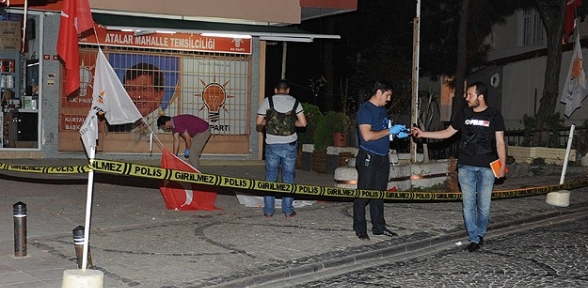 AK Parti mahalle temsilciliği önünde patlama