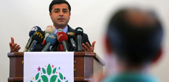 Demirtaş: PKK'nın Amasız Olarak Eylemelerini Durdurması Lazım