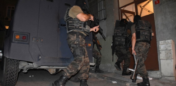 İstanbul'da 400 Polisli Operasyon!