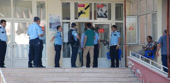 Emniyete Silahlı Saldırı!
