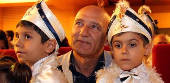 “YIL BOYU ÜCRETSİZ SÜNNET” KAMPANYASI İÇİN KAYITLAR DEVAM EDİYOR