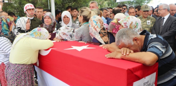 'Ökkeş de bitmez, Mehmet de bitmez'