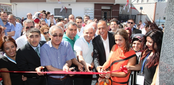 Atasehir Gençlik Merkezi’nin yeni dönem açılışı yapıldı