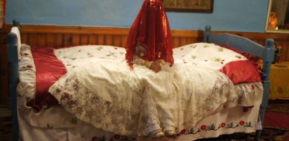 11 Yaşındaki Kızı Evlendirdiler 