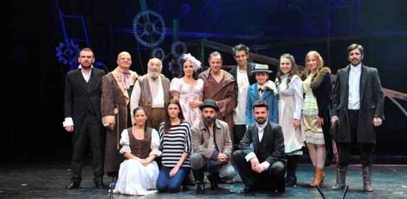 200 YILLIK EFSANE FRANKENSTEIN 