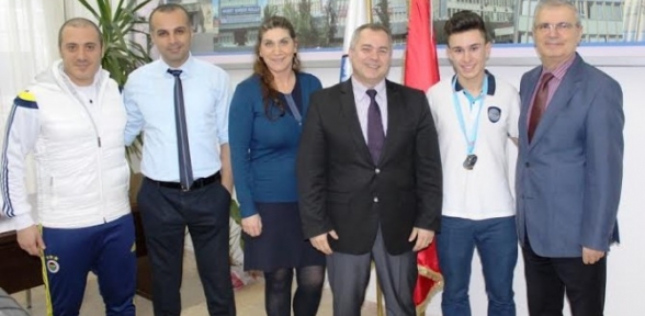 Ahmet Şimşekli Fatih Türkiye Şampiyonu oldu.