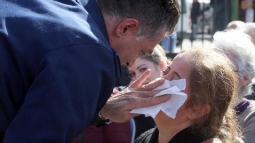 Aileler Adli Tıp Kurumu önünde