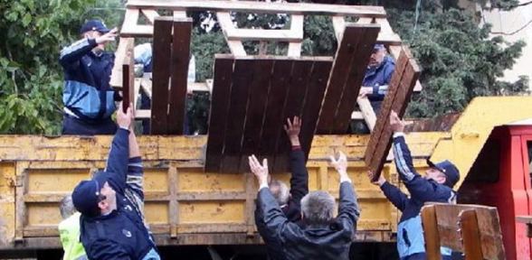 AK Partili iki belediyenin bank anlaşmazlığı