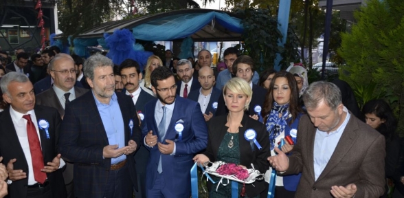 Akademia Hukuktan Muhteşem Açılış