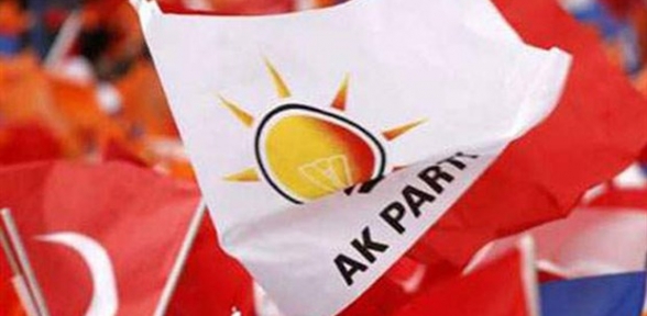 AKP de toplu istifa