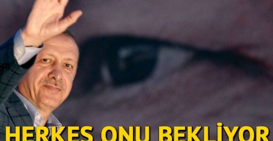 AKP Genel Merkez Önünde Kalabalık