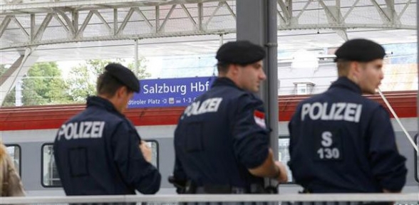 Almanya dan sonra Avusturya ve Slovakya da sınır kontrolüne başlıyor