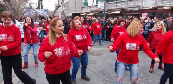 Ankaralı kadınlardan taciz ve tecavüzlere danslı protesto