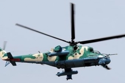 Askeri helikopter düştü