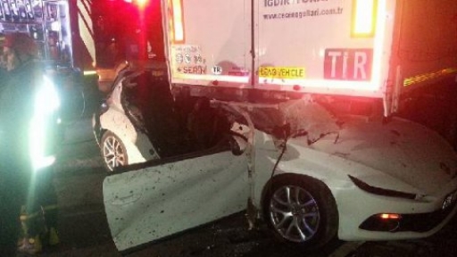 Ataşehir de feci kaza 2 ölü