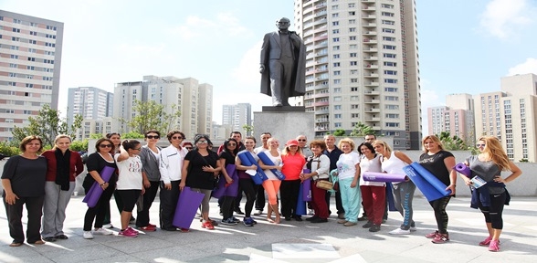 Ataşehir Parklarında Yoga Eğitimi
