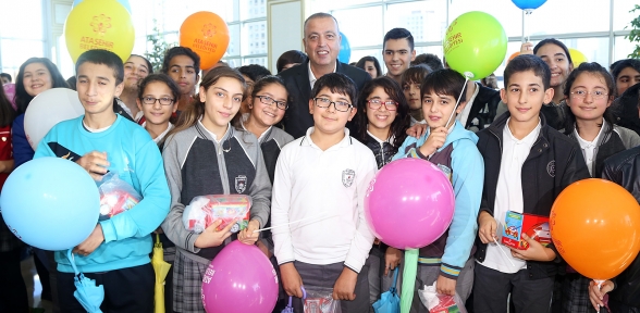 Ataşehirli çocuklardan dünyaya barış mesajı