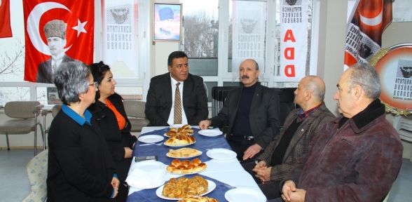ATATÜRKÇÜ DÜŞÜNCE DERNEĞİNE ZİYARET