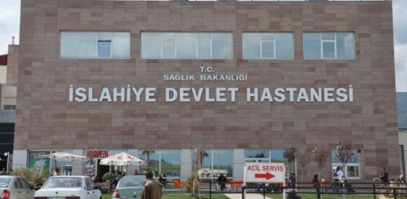 Ayrı yaşadığı eşini av tüfeğiyle öldürdü