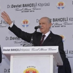 Bahçeli kendi adını taşıyan köprünün açılışını yaptı