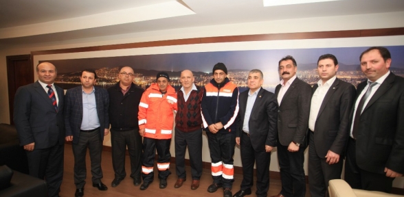 BAŞKAN ALTINOK ÖZ den ANLAMLI ÖDÜL
