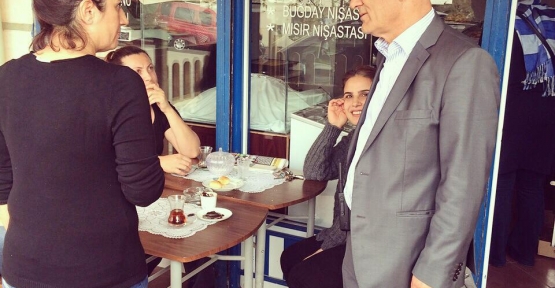 BAŞKAN ALTINOK ÖZ HÜRRİYET MAHALLESİNDE ESNAFLA BULUŞTU