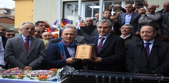 Başkan Altınok Öz Kartal Doğu Karadenizliler Kültür Derneğinin açılışını yaptı