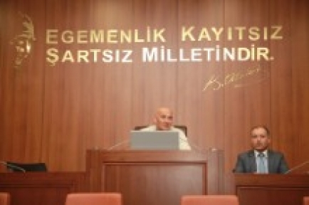 BAŞKAN ÖZ VATANDAŞIN SORUNUNU BEKLETMEDEN SONUÇLANDIRMAK TÜM ÇALIŞANLARIMIZIN GÖREVİDİR