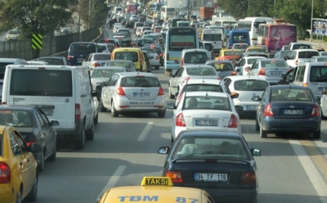 Bayram trafiğine sıcak hava uyarısı