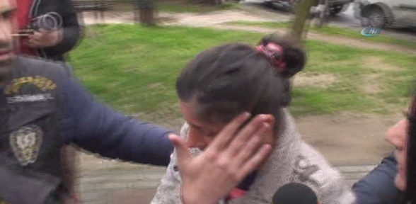 Bebeğini internetten satan anne baba yakalandı