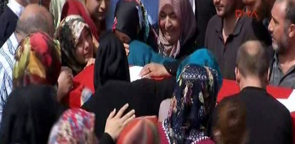 Benim oğlum size siper oldu korudu siz koruyamadınız