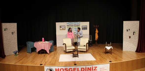 BİRİ EVLEN Mİ DEDİ