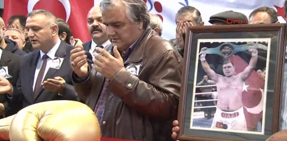 Boğazın Boğasına veda