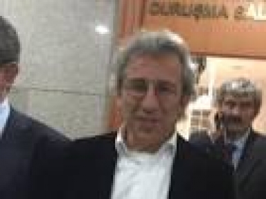 Can Dündar Hakim Karşısına Çıktı 