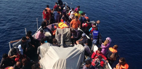 Çanakkalede mülteci botu battı 4 çocuk öldü