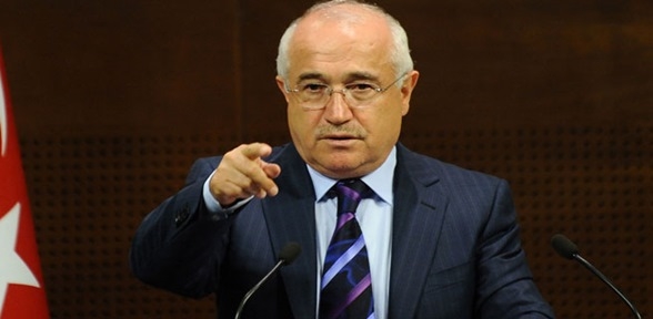 Cemil Çiçek ten Anayasa açıklaması