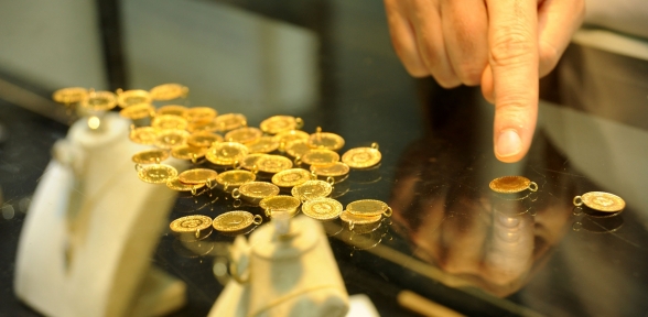 Çeyrek ve gram altın rekora koşuyor