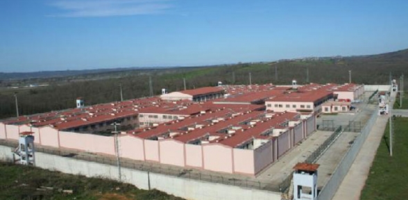 Cezaevinde şarap yaptılar hastanelik oldular