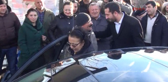 CHP li vekilden ulaşım zammına farklı protesto