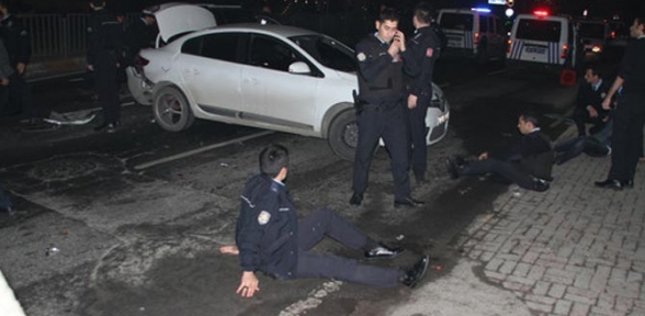 Cip Polislerin İçine Daldı 