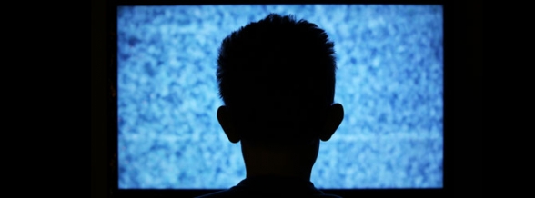 Çocukları haber bombardımanından koruyun