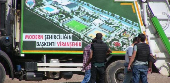 Çöp konteynerinde bomba bulundu