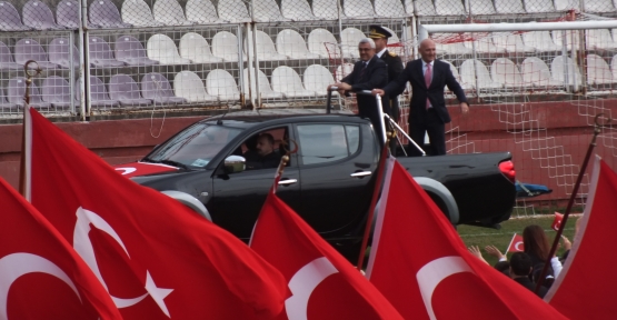 Cumhuriyetin 91 yıldönümü Kartal da coşkuyla kutlandı