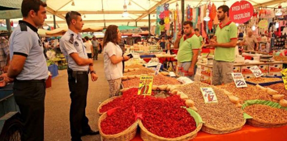 Dağ çileği diye çeri domates satmışlar