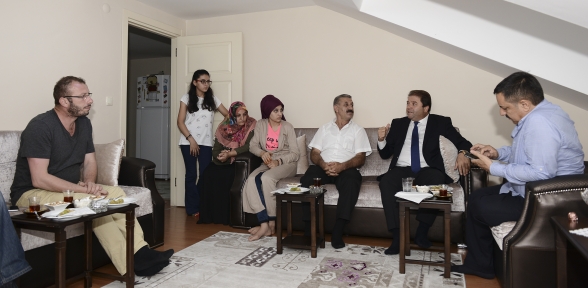 Davet twitterdan ziyaret Başkandan