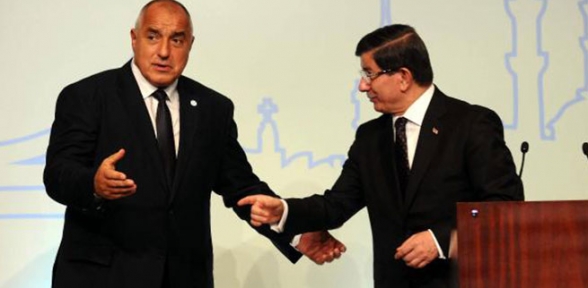 Davutoğlu ndan FLAŞ açıklama